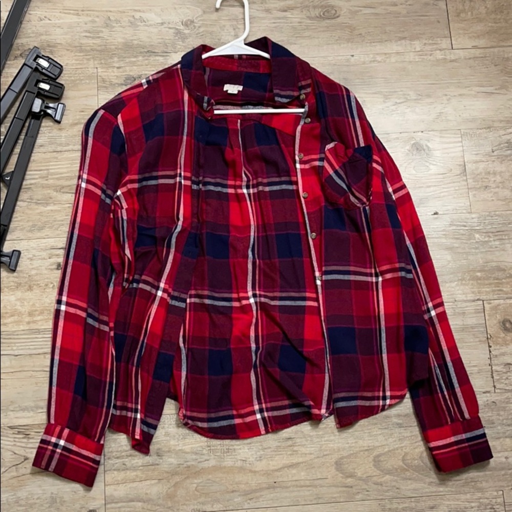Long sleeve plaid shirt